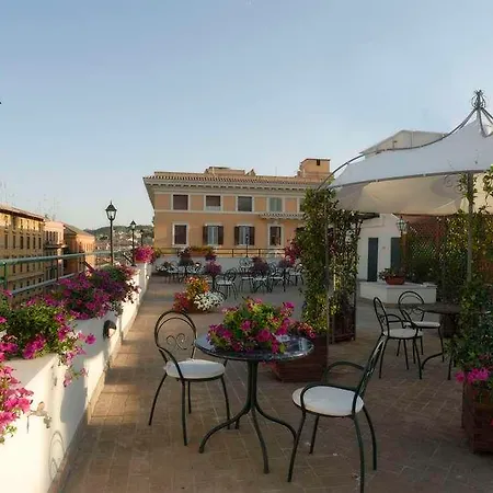 Atlante Garden Hotel 4*