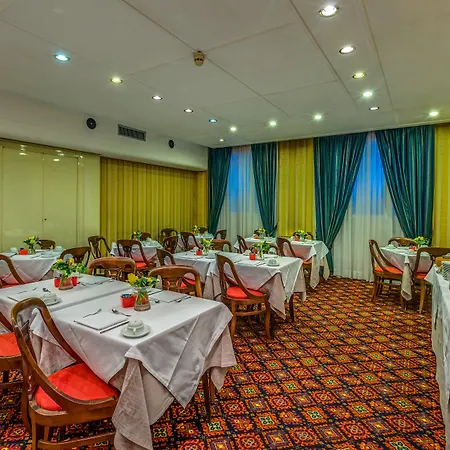 Atlante Garden 4* Róma